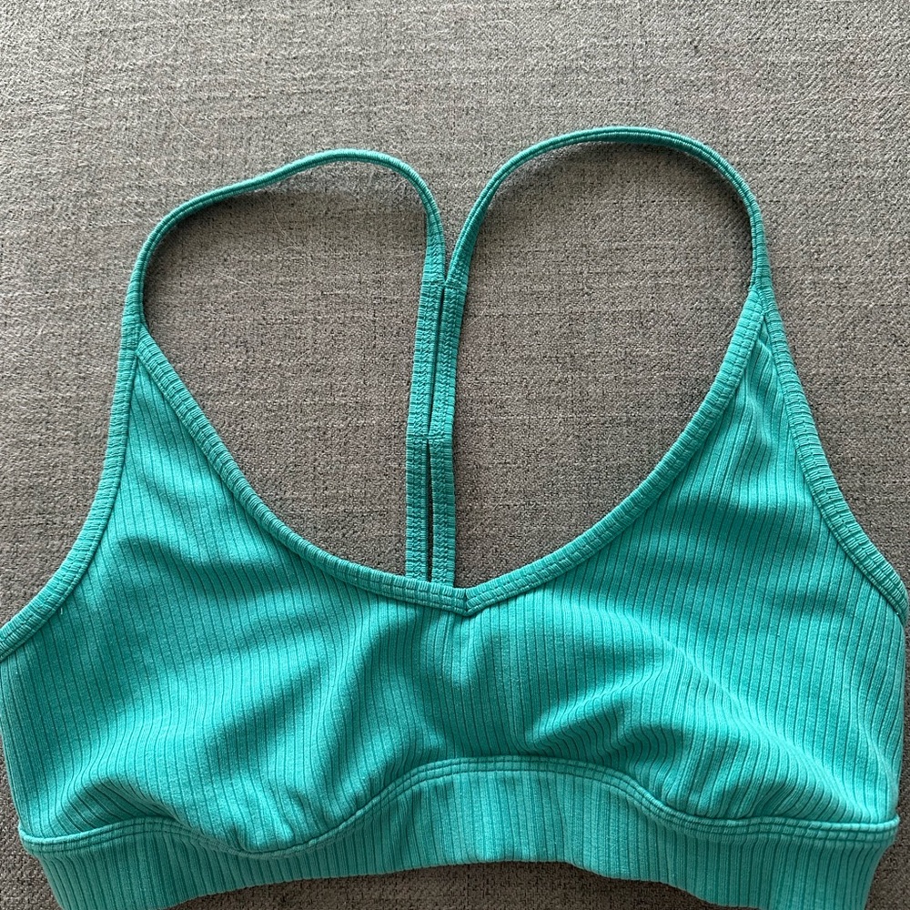 Alo sports bra